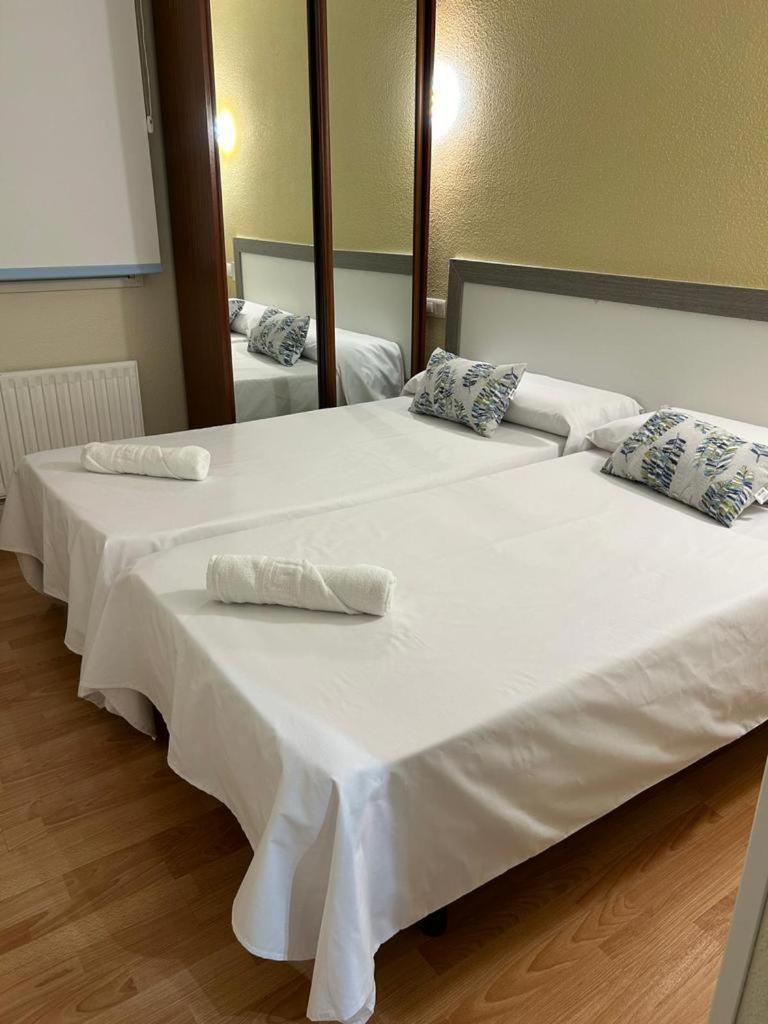 Hostal-Restaurante Posada Del Duque Villalbilla de Burgos Ngoại thất bức ảnh